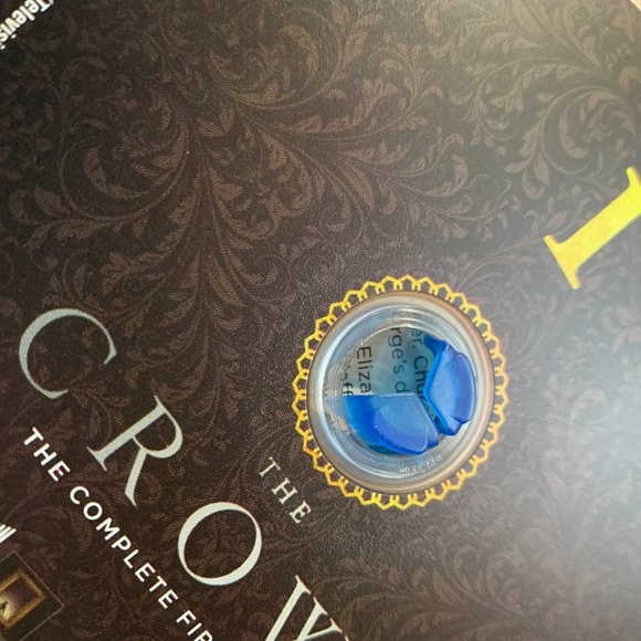 The Crown - Season 1-2 Set (Bilingual) Blu-Ray - NEVER PLAYED, 1 SEALED - Picture 6 of 12